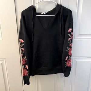 American Eagle floral v neck sweatshirt
